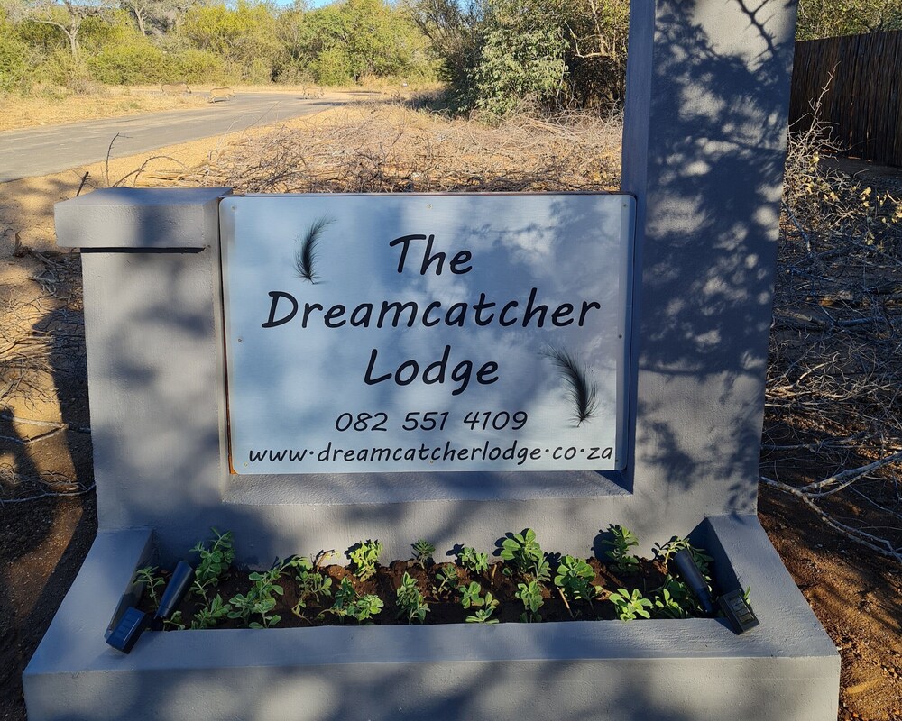 Ujabule 8 Sleeper Bush Lodge 17/50
