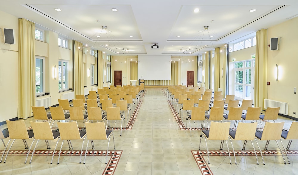 Mutterhaus Dusseldorf Hotel 14/20