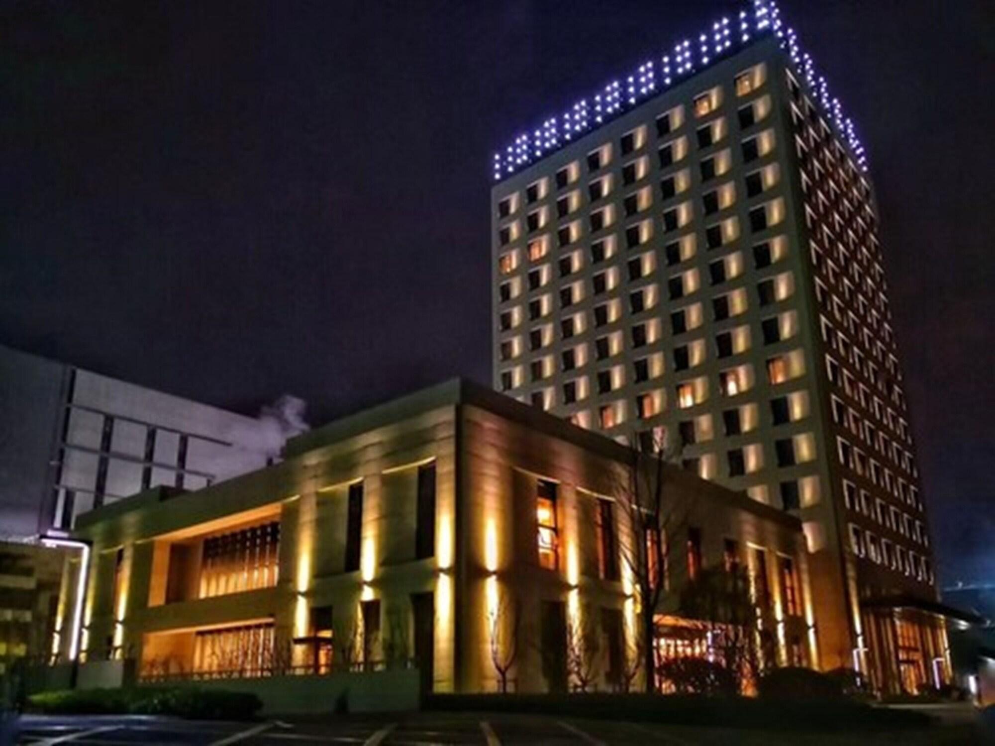 Metropolo wuhan Optics Valley Convention&Exhibition Center Hotel 1/57