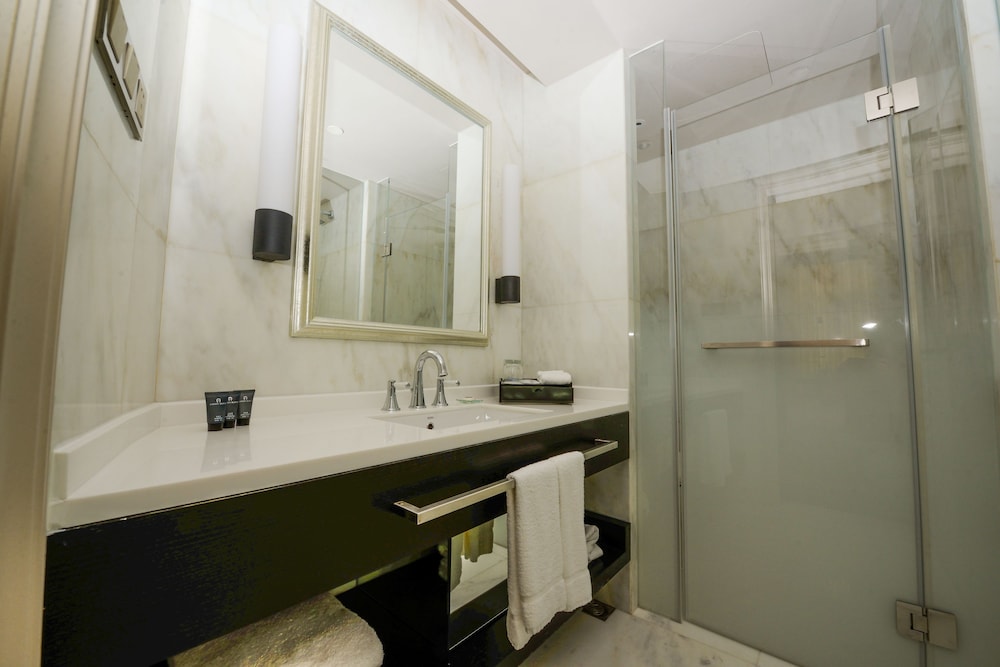 Hotel Golden Tulip Bund New Asia 18/53
