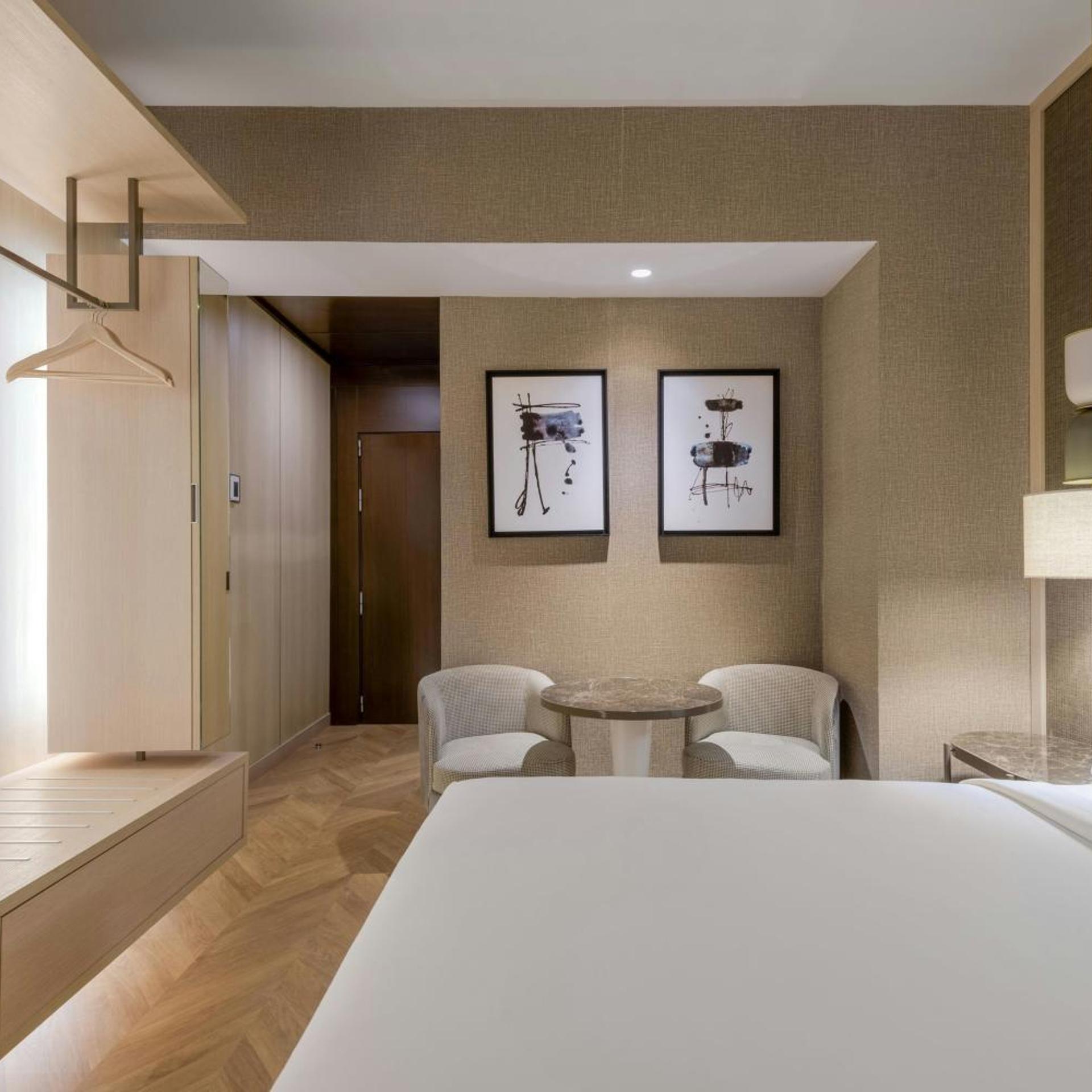 غرفة قياسية بسرير كينج، Ac Hotel Firenze By Marriott 5/11