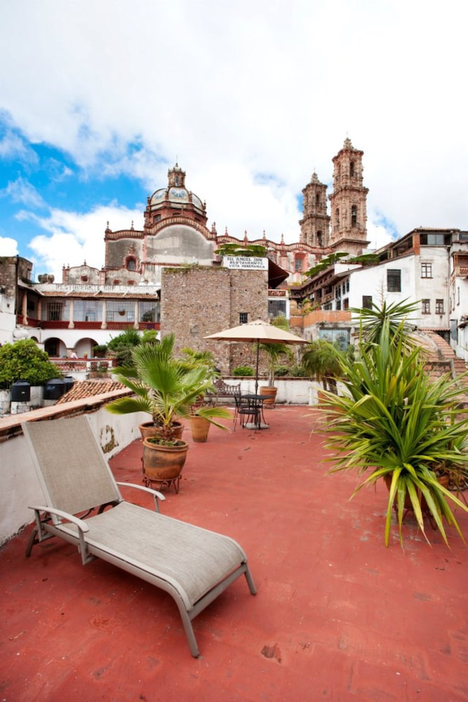Hotel Los Arcos 61/65