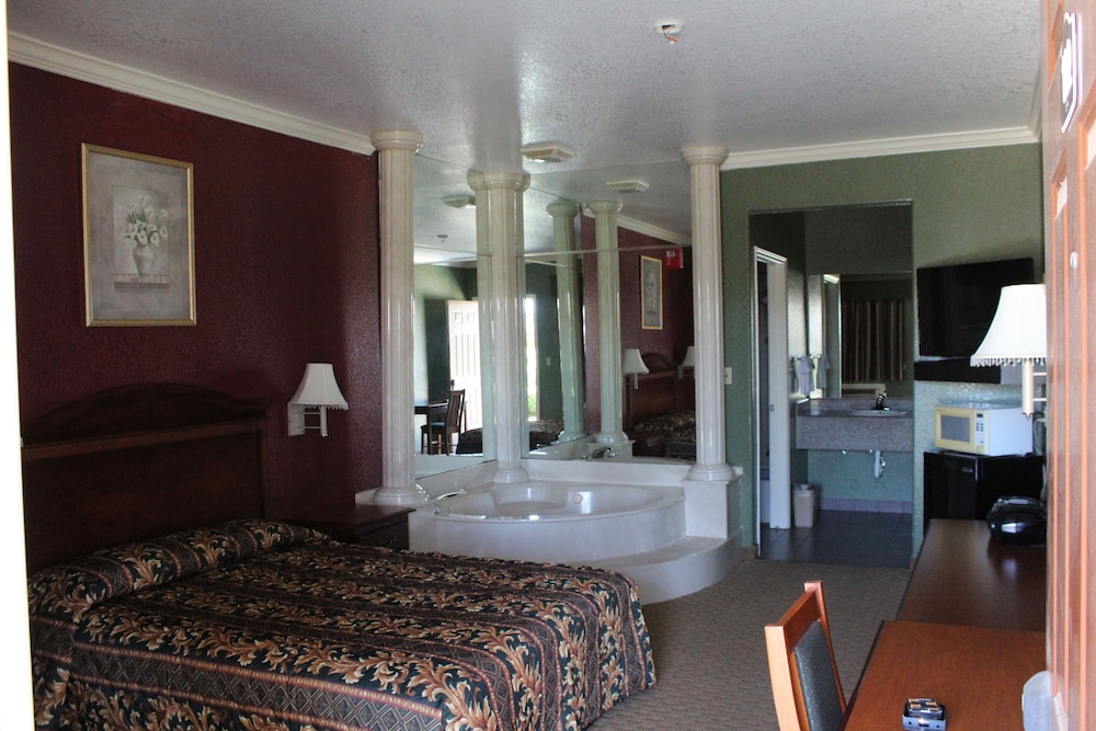 Budget Inn 25/39