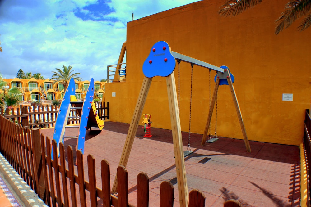 La Piramide 50/65