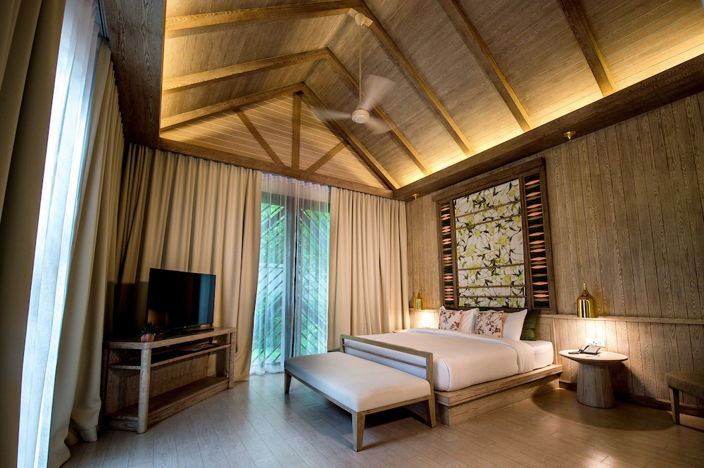 Flora Creek Chiang Mai 33/77