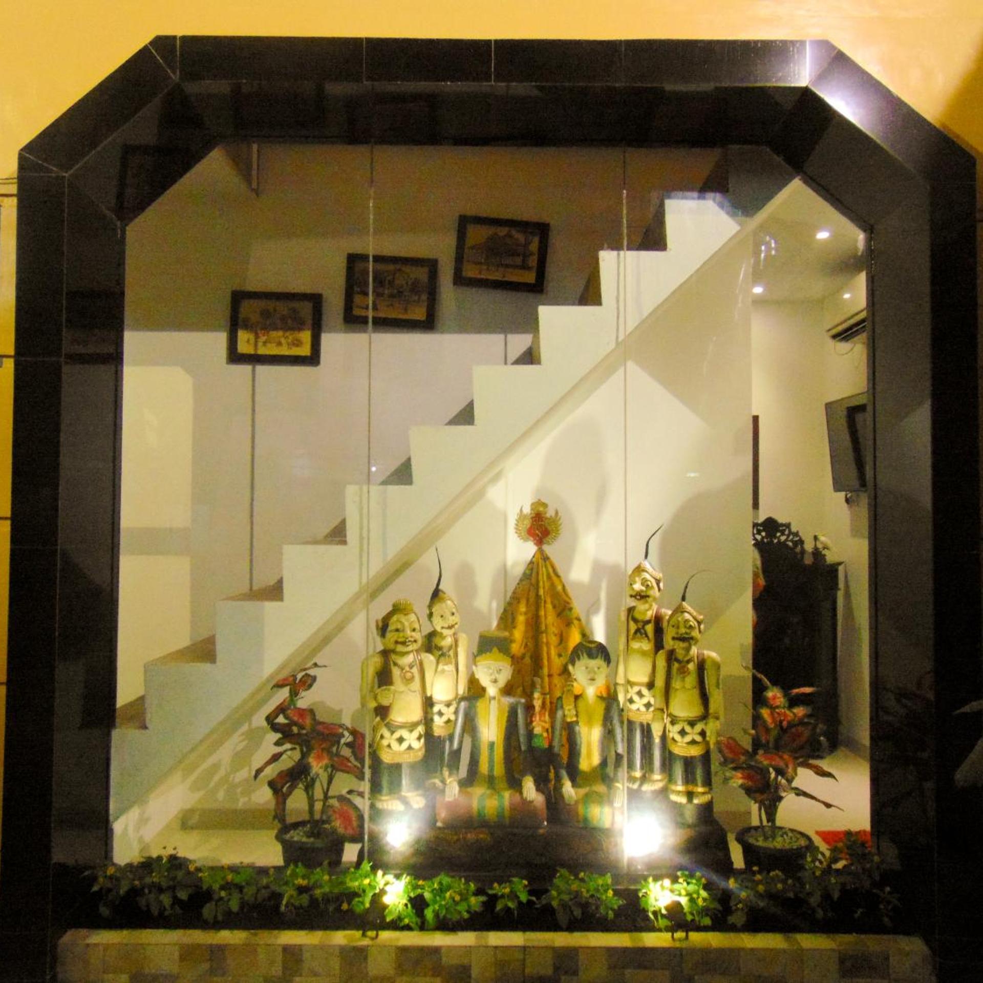 Cabin Hotel Bhayangkara 5/50