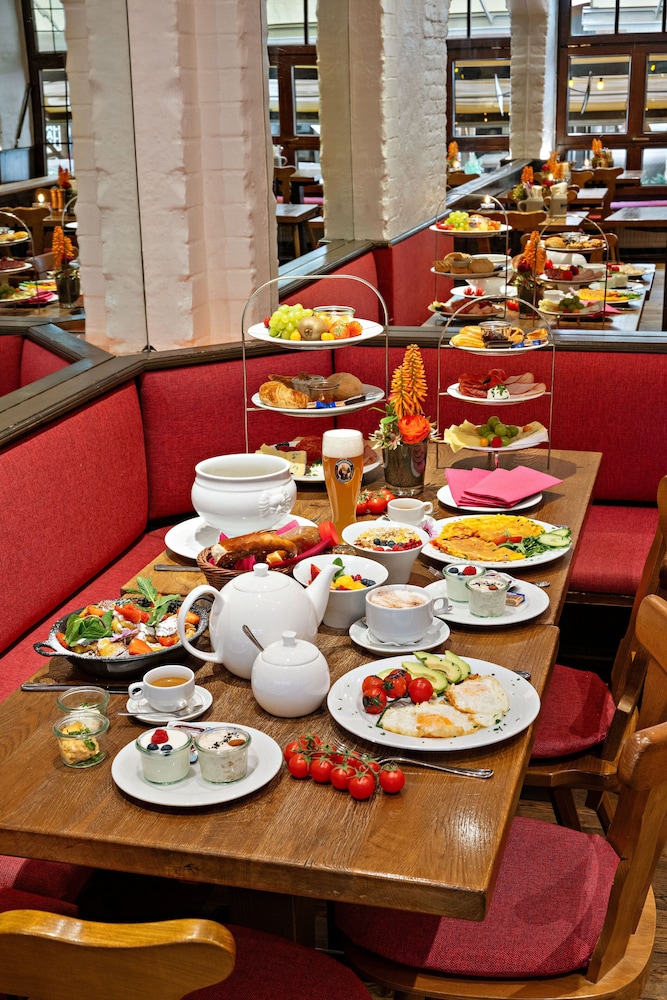 restaurant cafeteria
