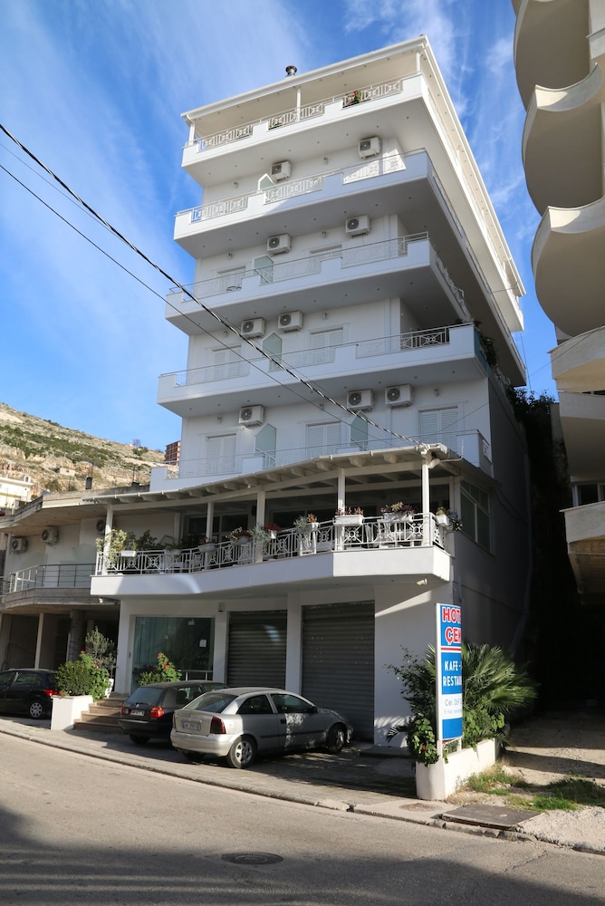 Hotel Ceko 2/50