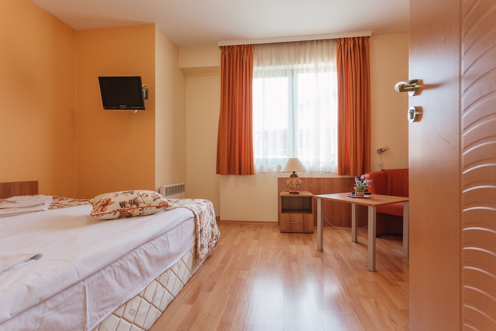 Bright House Hotel 11/46