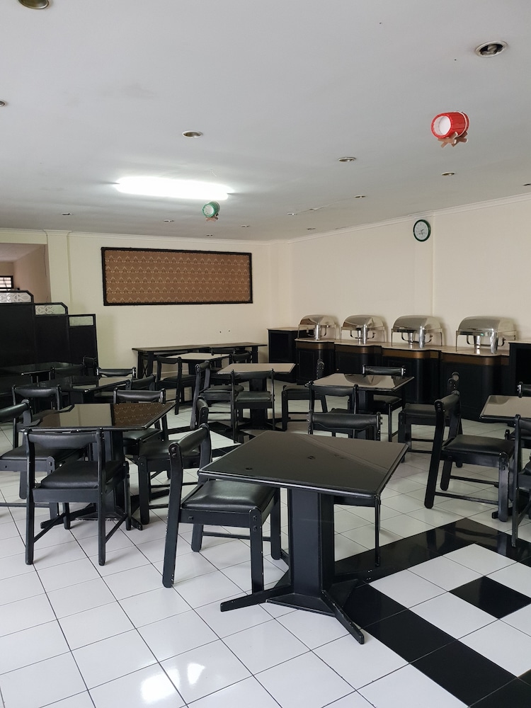 Hotel Cisarua Indah 26/36