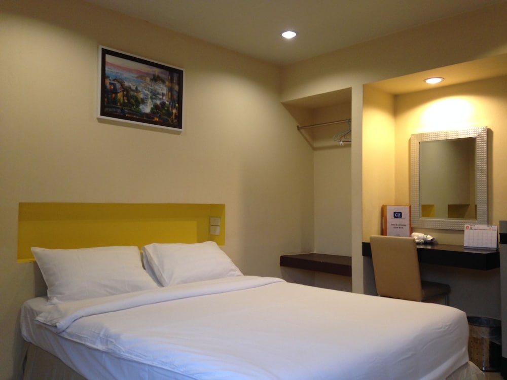 C2 Residence Boutique Hotel 7/28