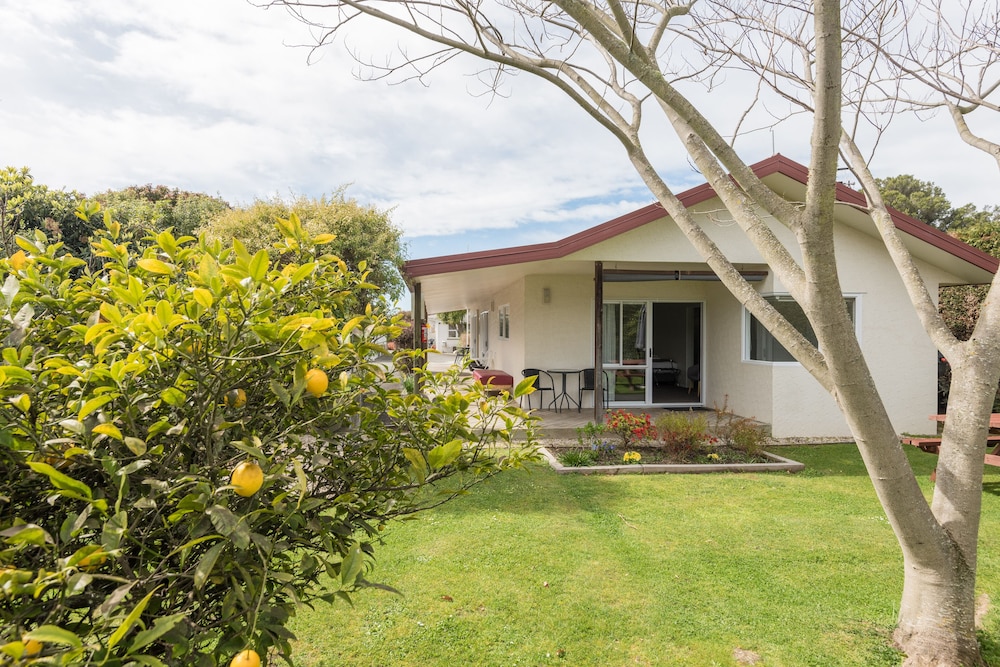 Abbey Court Motel 23/32