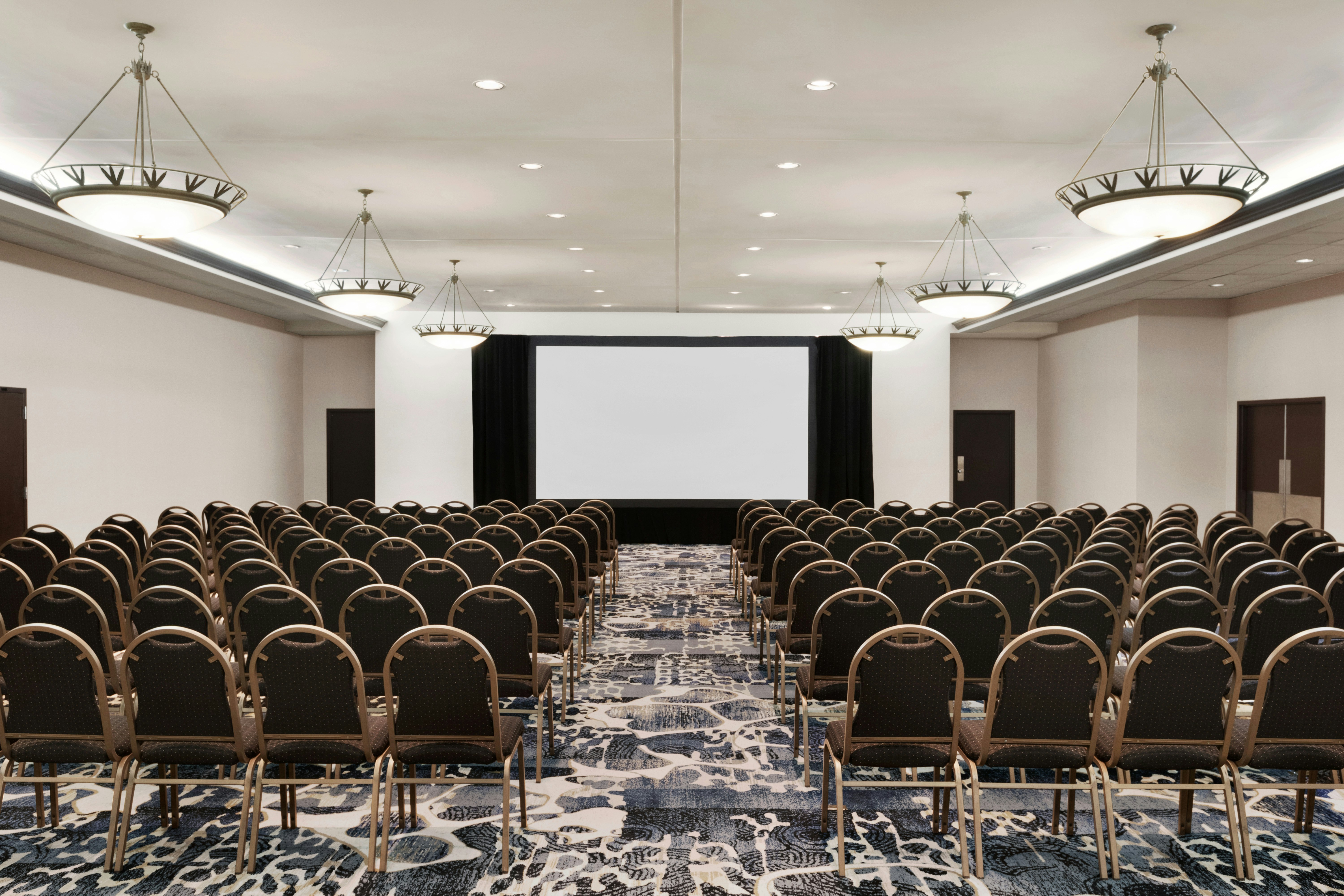 DoubleTree by Hilton South Charlotte Tyvola 40/54