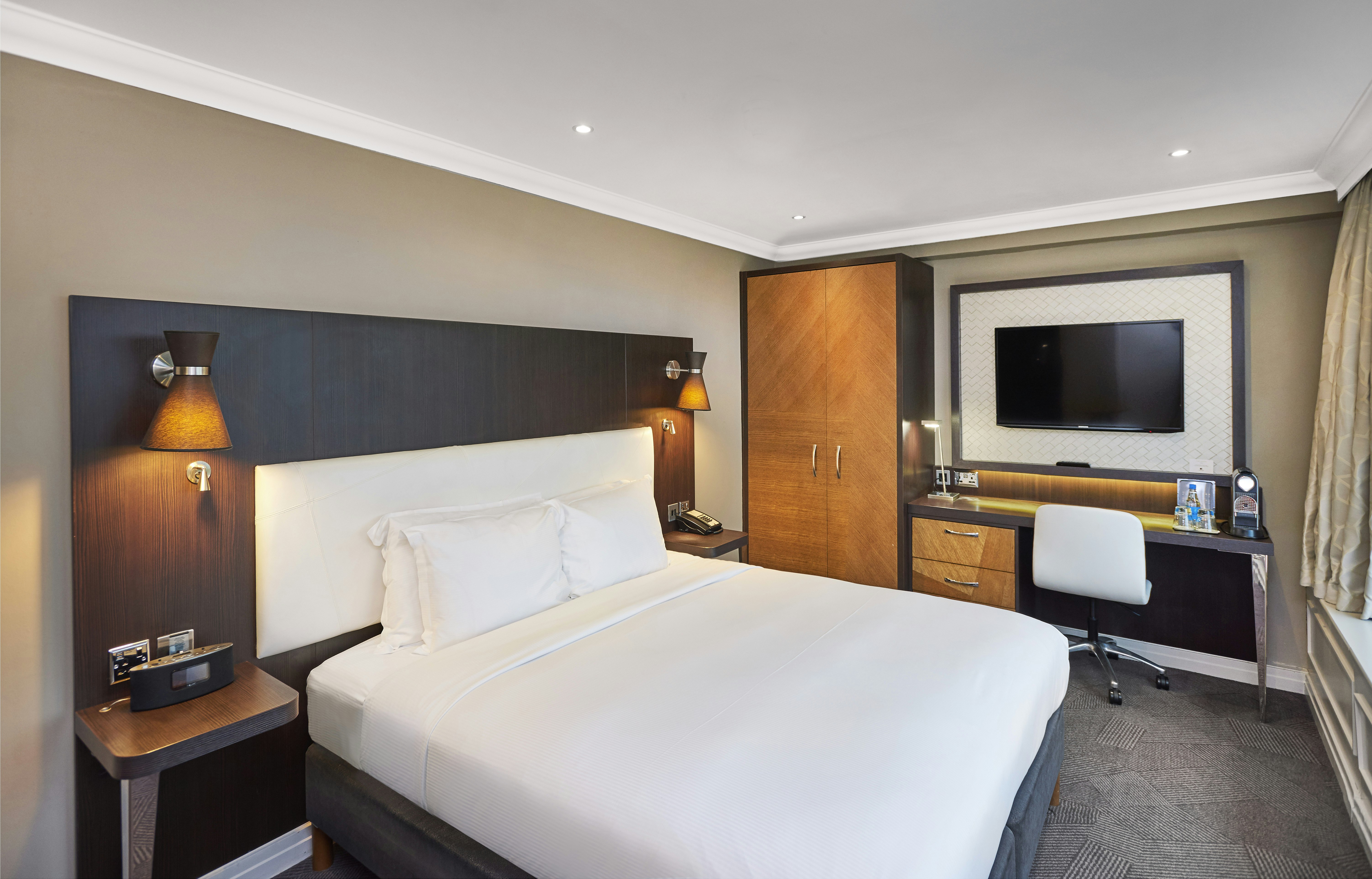 Doubletree by Hilton London - Hyde Park 10/47