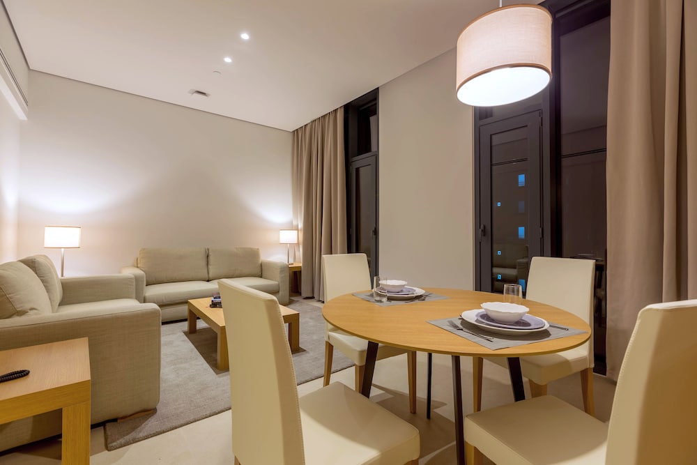Delta Hotel Apartments 46/56