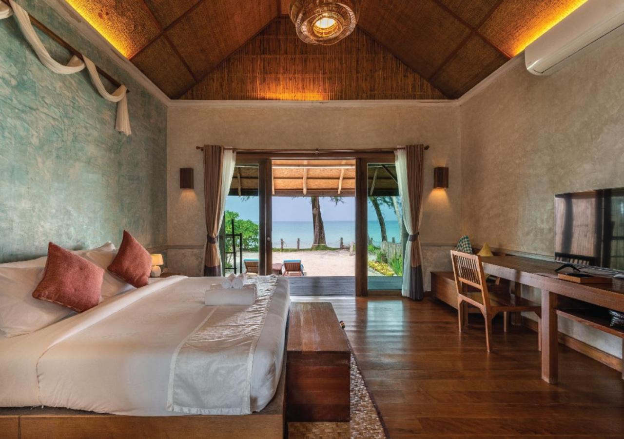 Villa, Beach Front