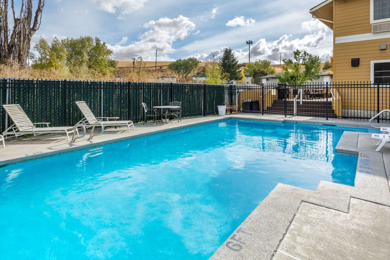 Quality Inn Paradise Creek 3/43
