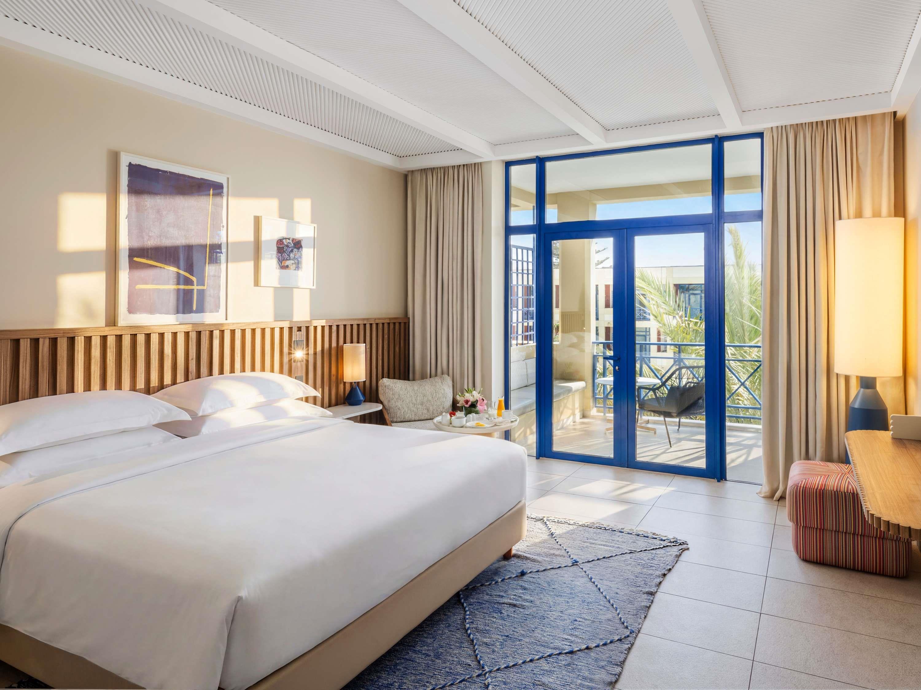 Superior, King Bed, with View, with Pool، Le Medina Essaouira Thalassa Sea & Spa - MGallery Collection 2/8