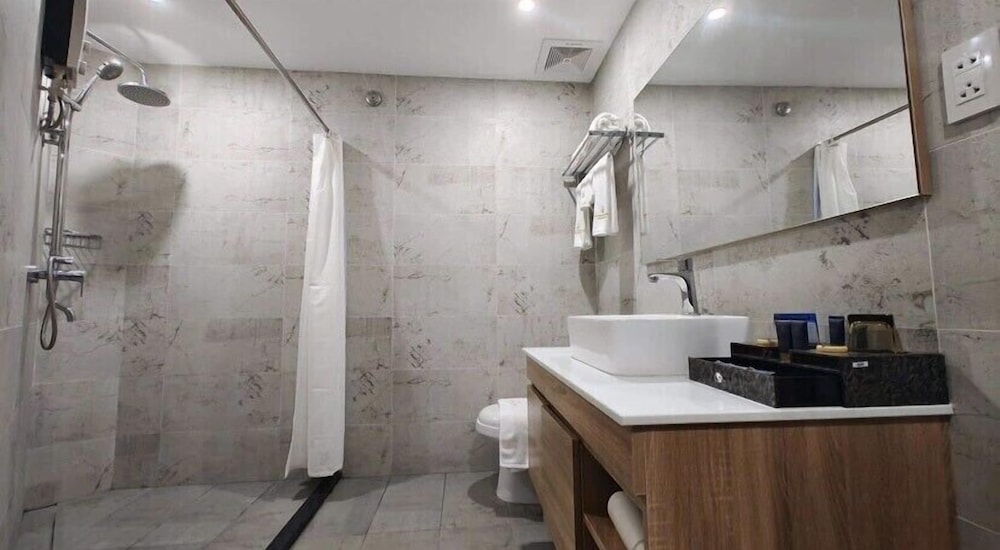 Erus Suites Hotel 54/57