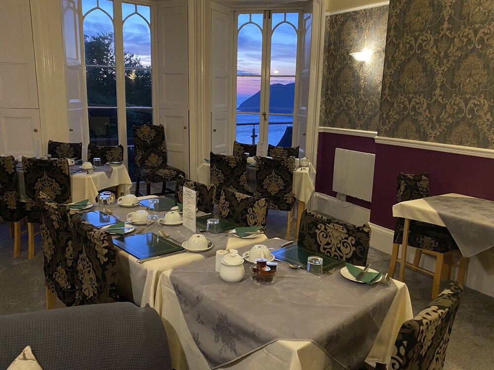 The North Cliff Hotel 34/50