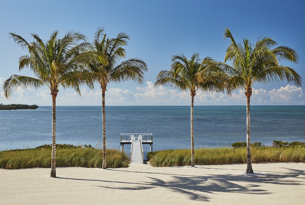 Isla Bella Beach Resort 72/74