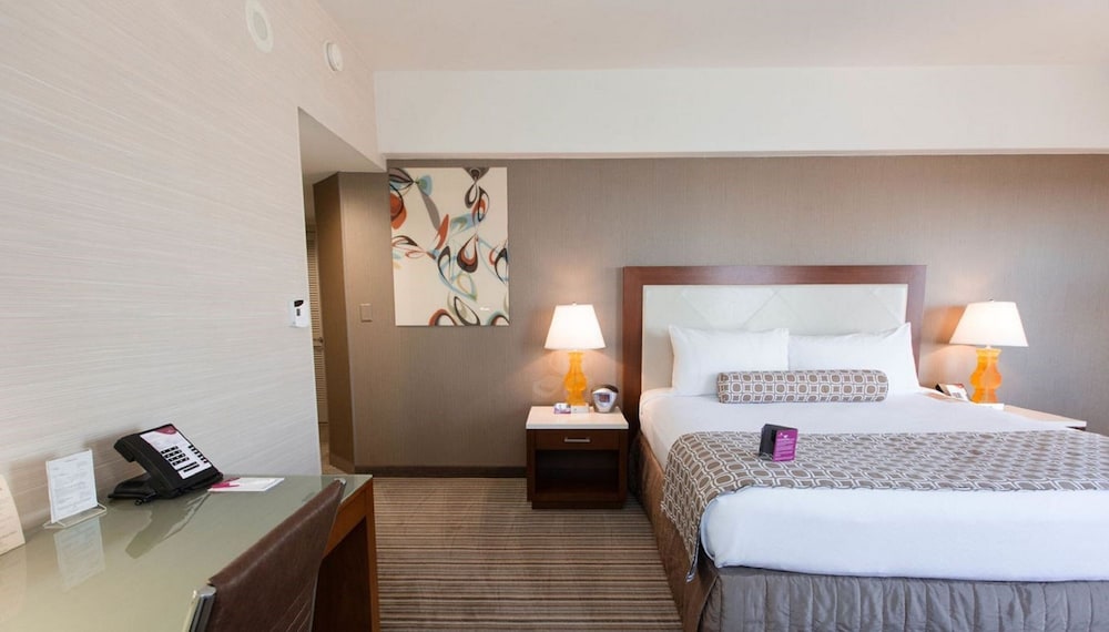 Crowne Plaza Seattle Hotel 18/80