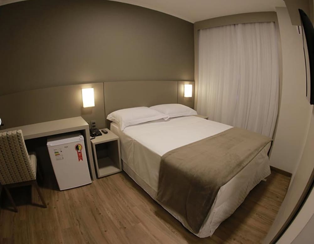 Tri Hotel Premium Criciuma 18/60
