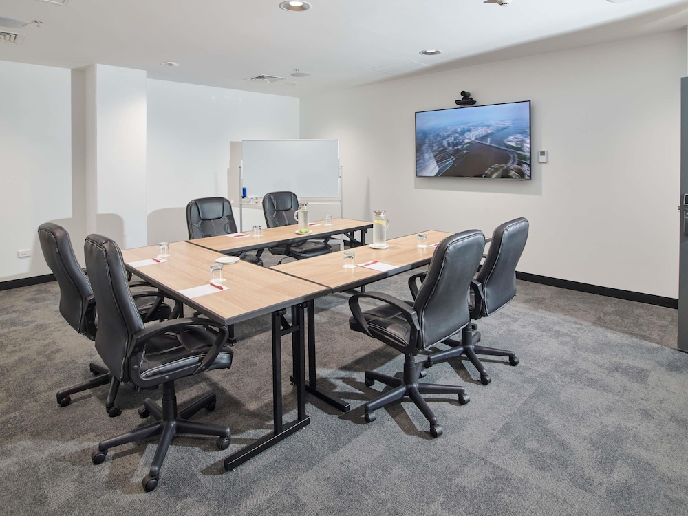 Ibis Hamilton Tainui 54/57