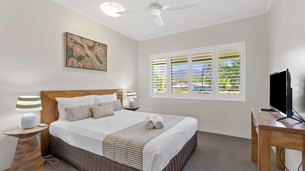 1 BEDROOM, SUPERIOR, APARTMENT