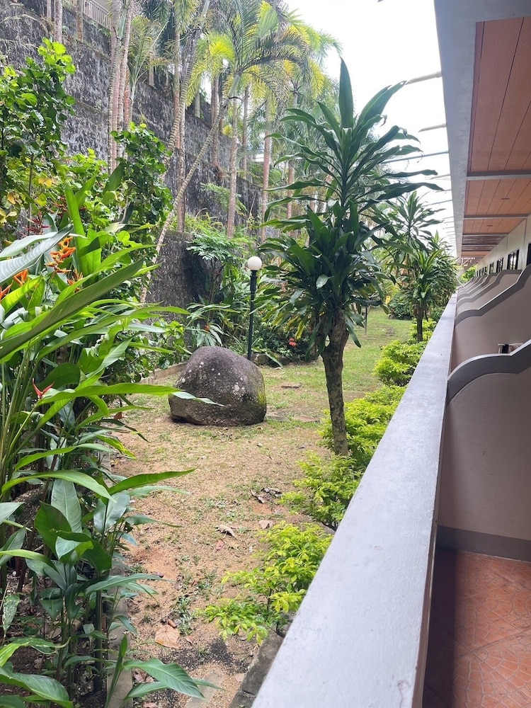 Memory Karon Resort 59/67