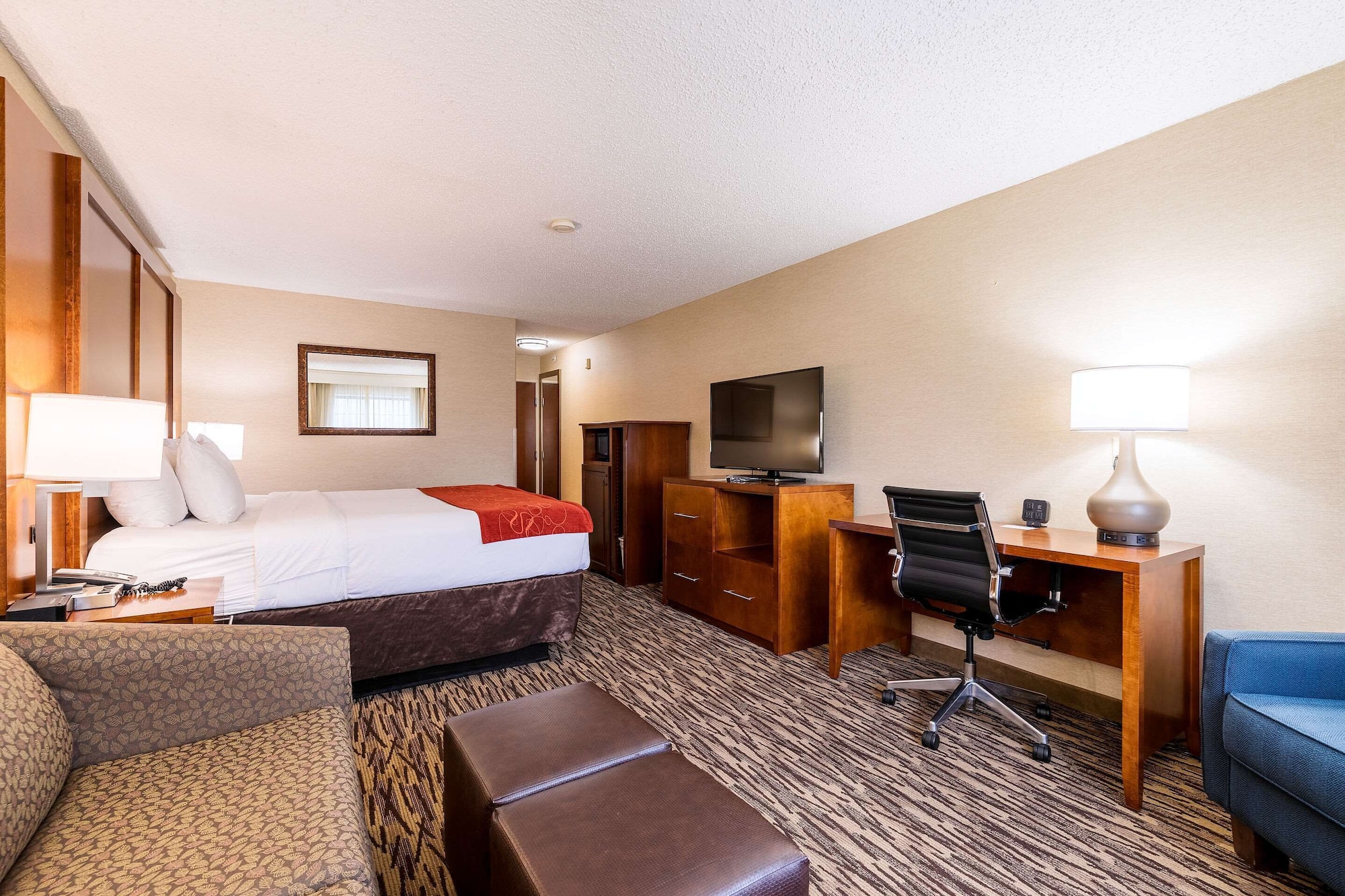 جناح بسرير كينج مع أريكة، Comfort Suites At Evergreen Parkway 4/10