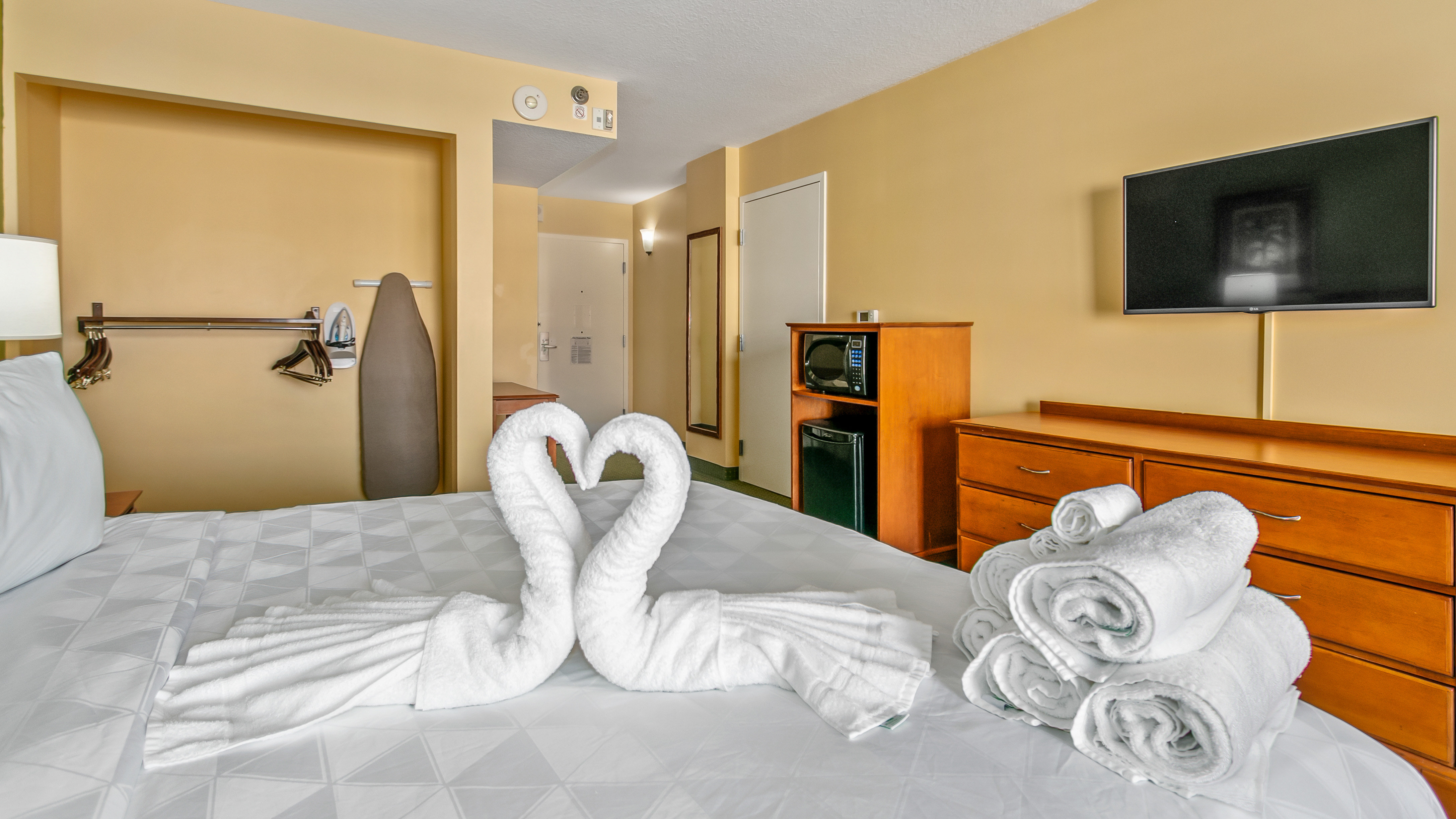 Holiday Inn Hotel and Suites Clearwater Beach 22/50