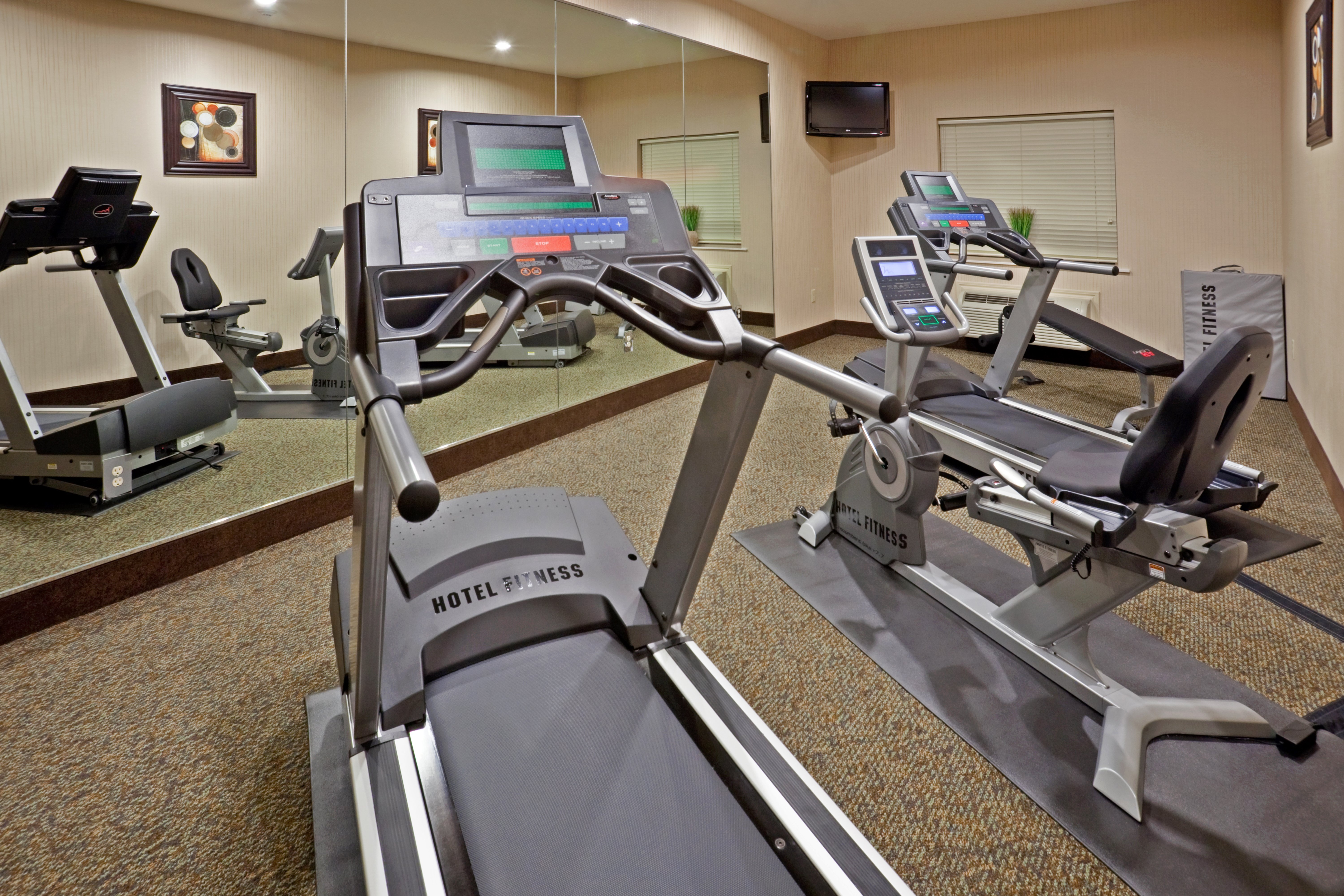 Holiday Inn Express Hotel And Suites Cedar Hill 47/69