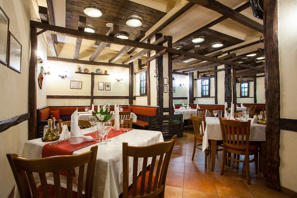 Coop Hotel Sofia 55/69