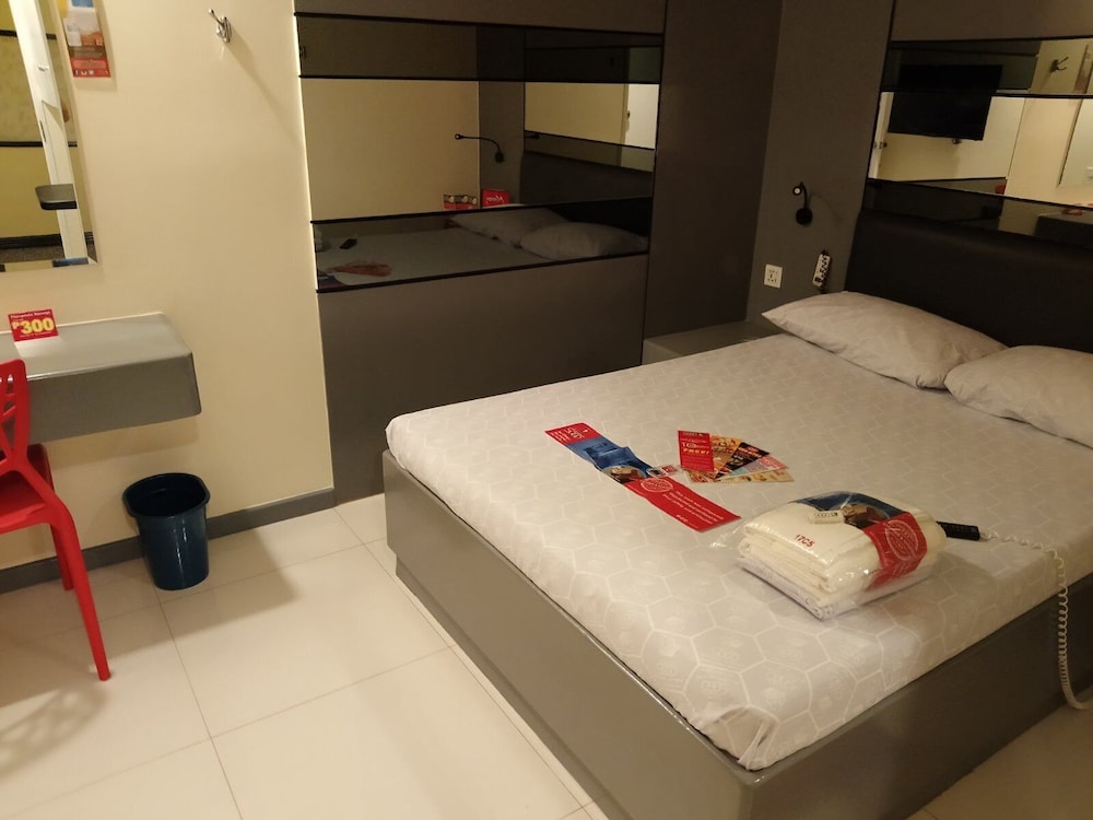 Hotel Sogo Avenida 10/35