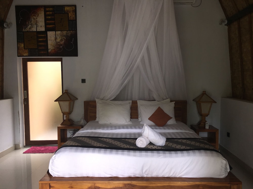 Bintang Bungalow 23/61