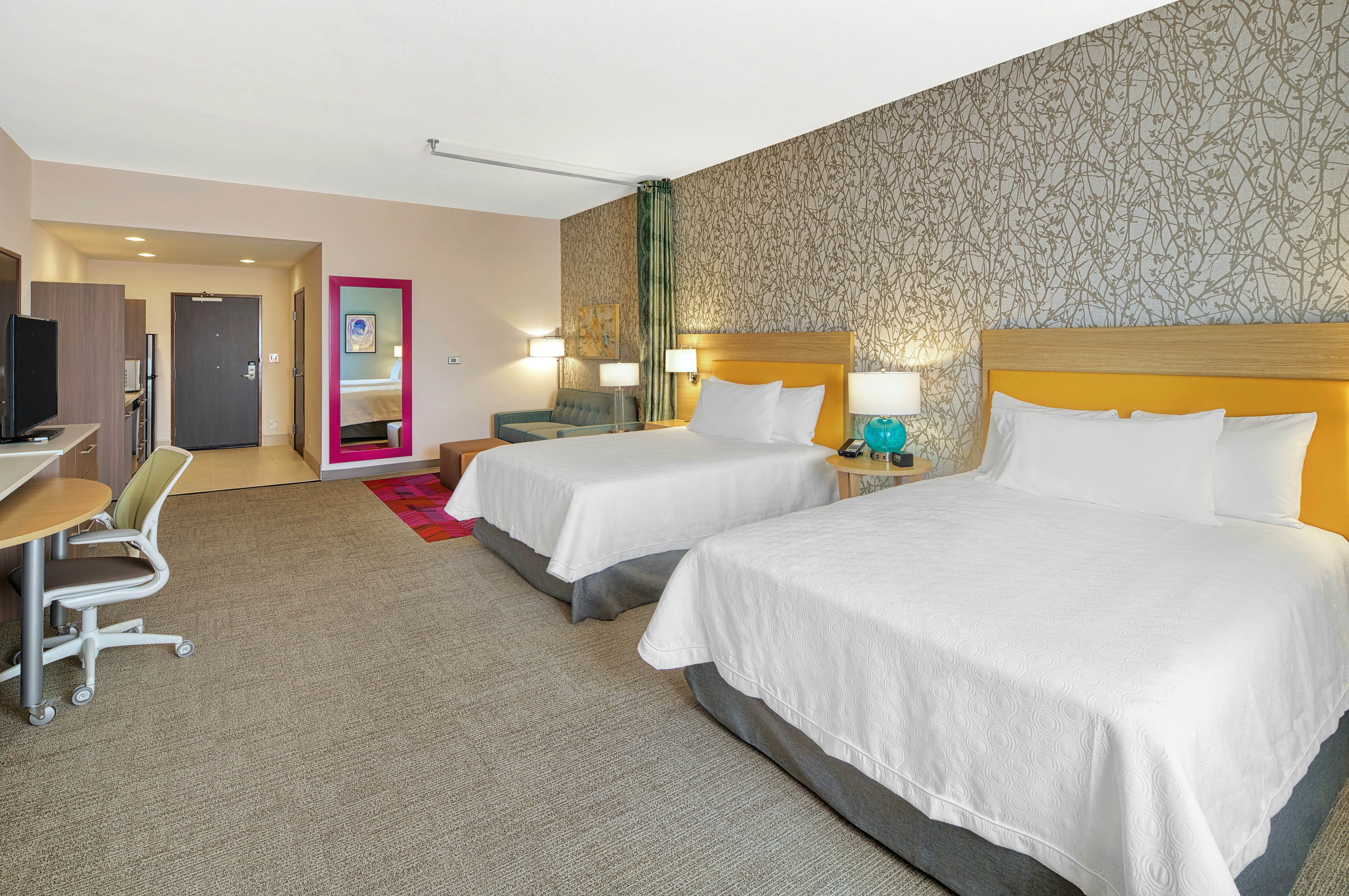 Studio, 2 Queen Beds, Accessible