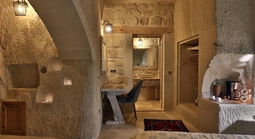 Mahzen Cave Hotel 25/55