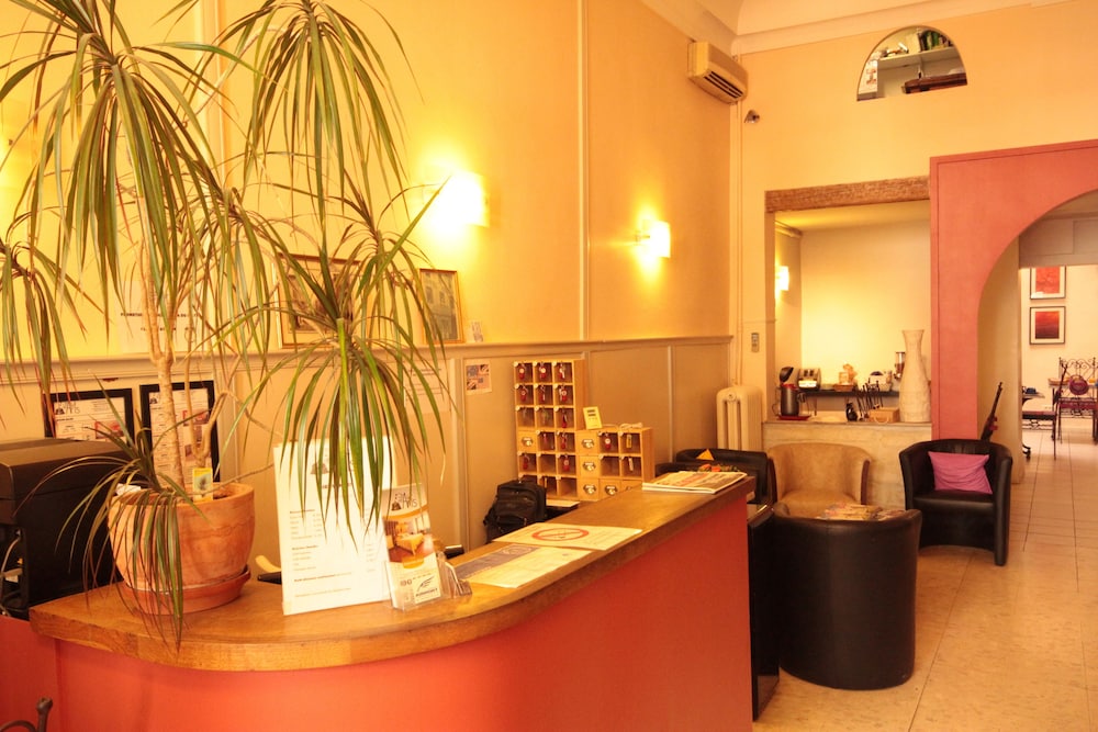 Hotel Des Arts 36/50