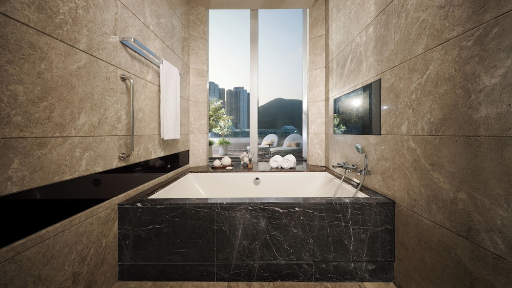 Junior Suite, City View