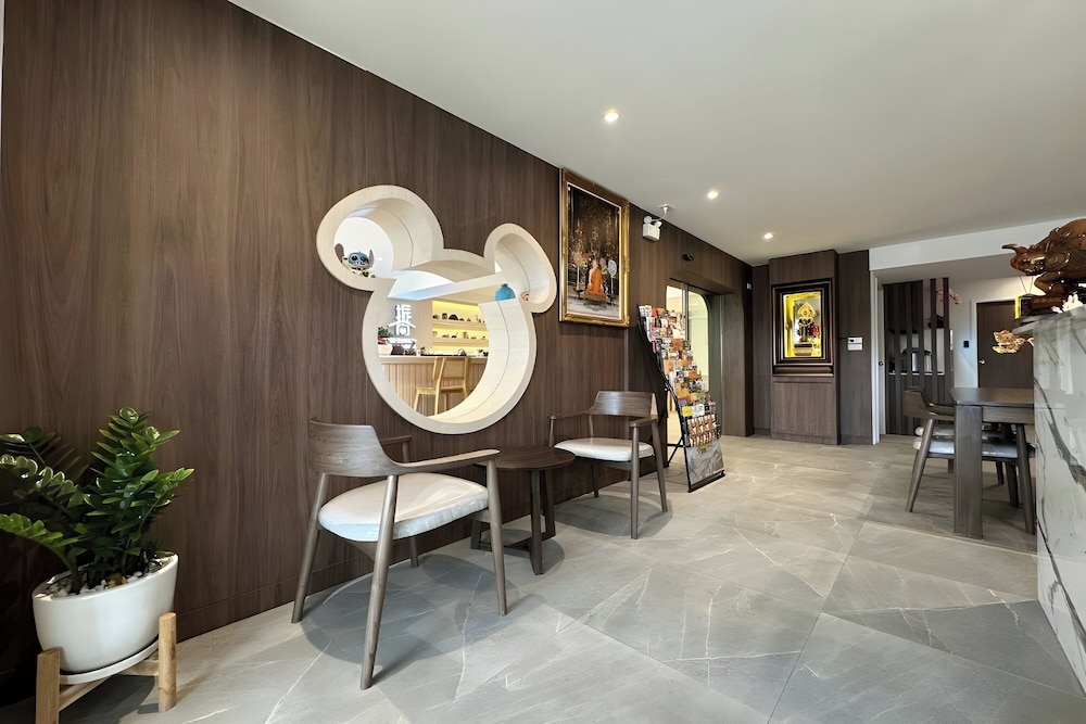 Zhennan Teabar Hotel 10/61