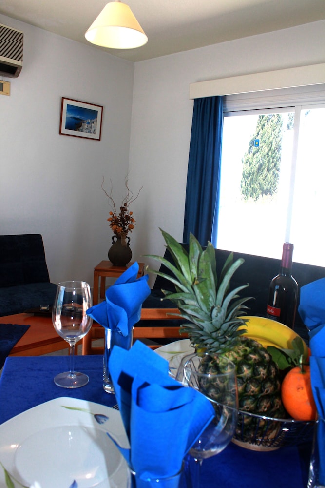 Sunny Hill Hotel Apartments 35/58