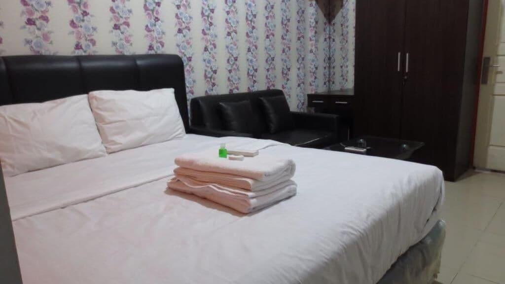 Oyo 111 Grand Palace Resident 14/21
