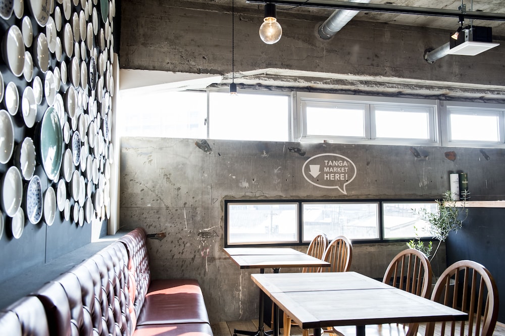 Hostel And Dining Tanga Table 43/57