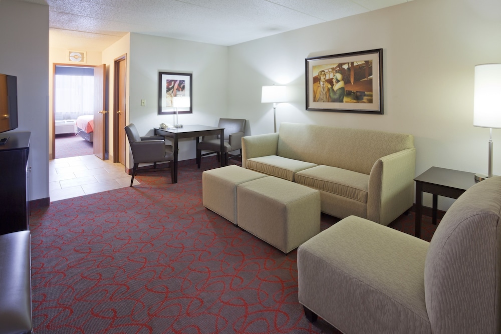 Holiday Inn Express Hotel &amp; Suites BLOOMINGTON WEST 35/52