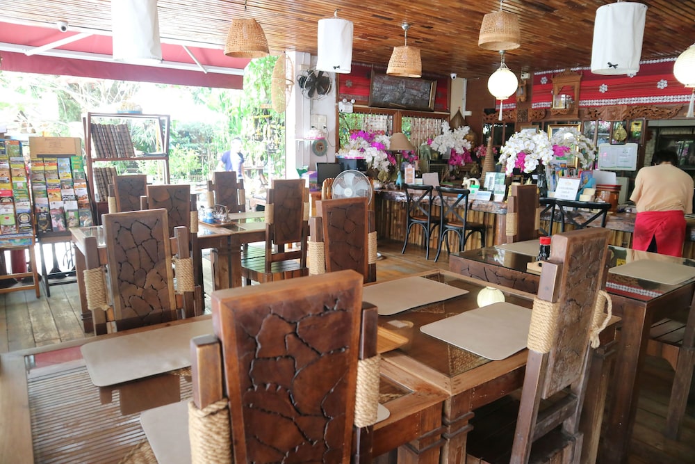 Loghome Boutique 56/71