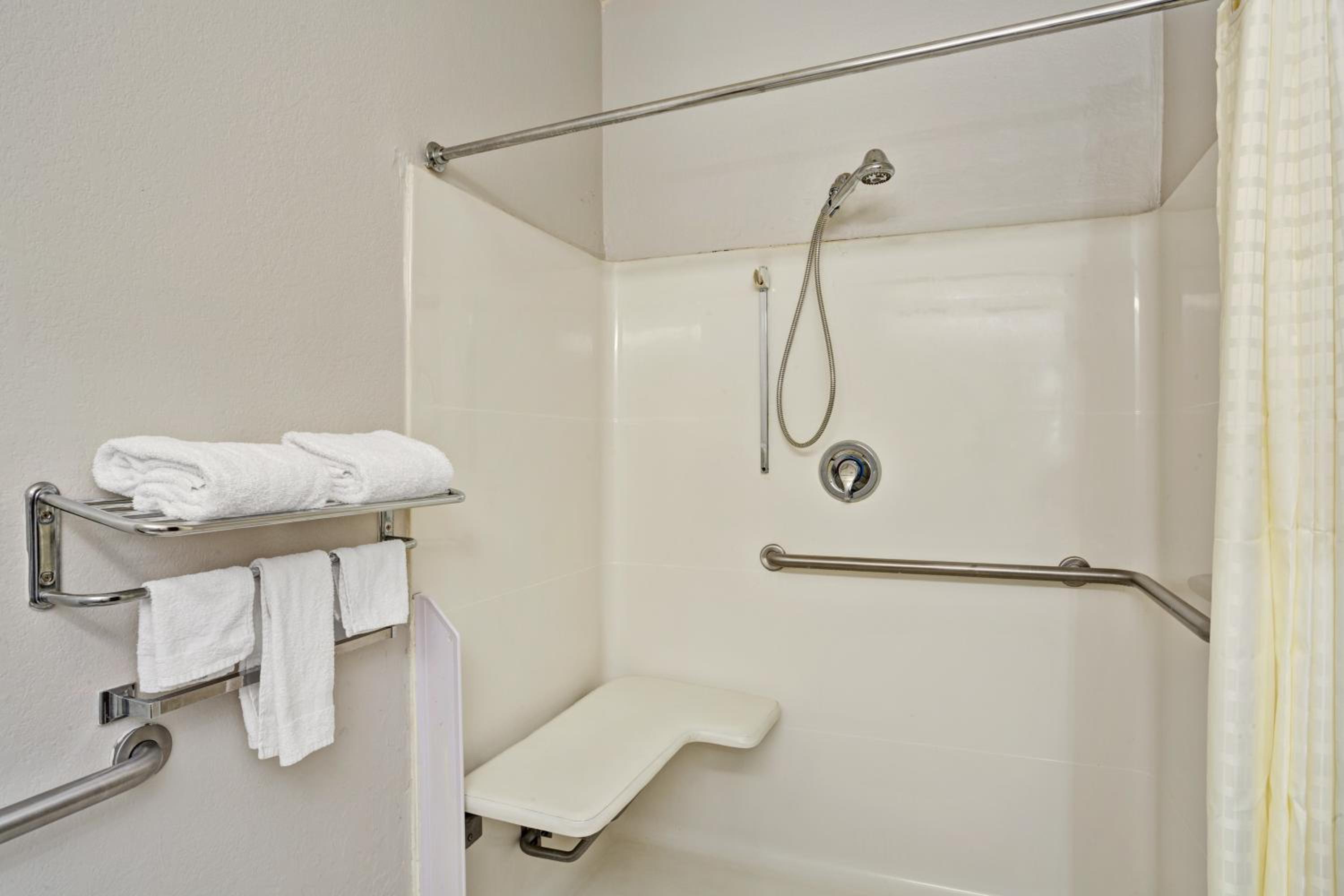 جناح ديلوكس بسرير كوين، Microtel Inn &amp; Suites by Wyndham Union City/Atlanta Airport 4/4