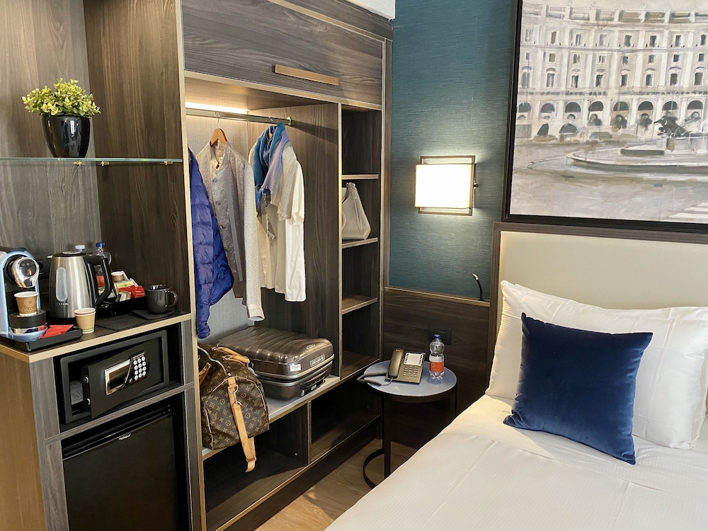 Hotel St Martin 39/63