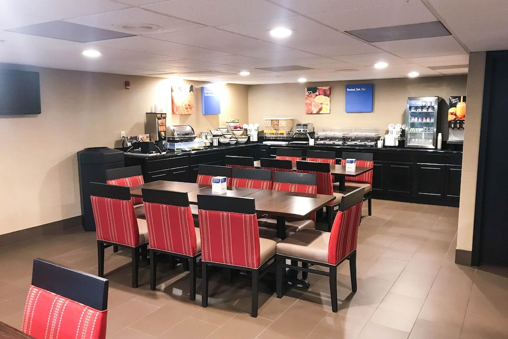 Comfort Inn Farmington Hills - Detroit Northwest 23/27