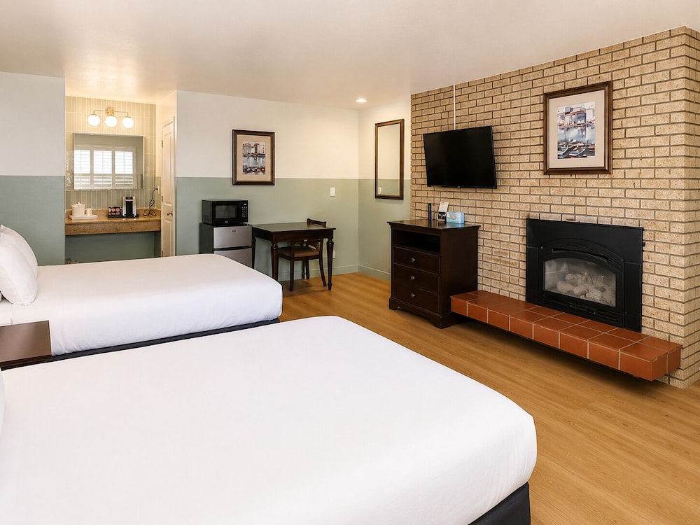 غرفة بسريرين كوين، Stargazer Inn And Suites 10/10